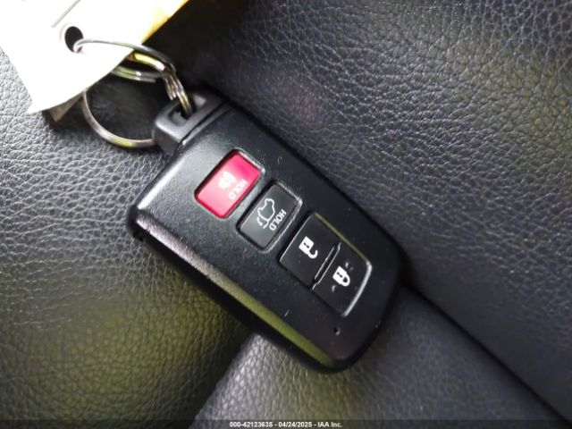 JTMNFREV9GJ084188 Toyota RAV4 SE