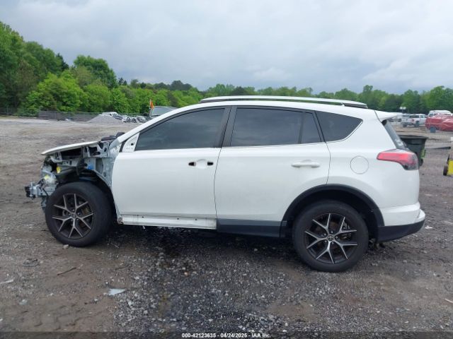 JTMNFREV9GJ084188 Toyota RAV4 SE