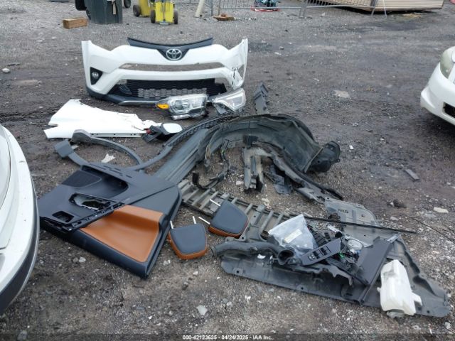 JTMNFREV9GJ084188 Toyota RAV4 SE