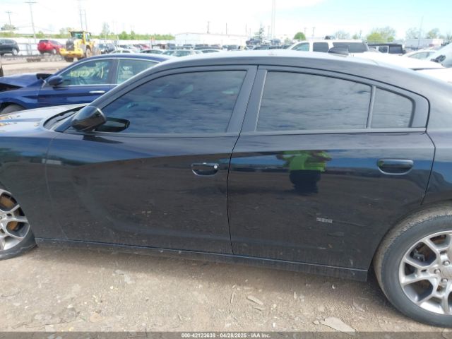 2C3CDXJG3FH898155 Dodge Charger Sxt