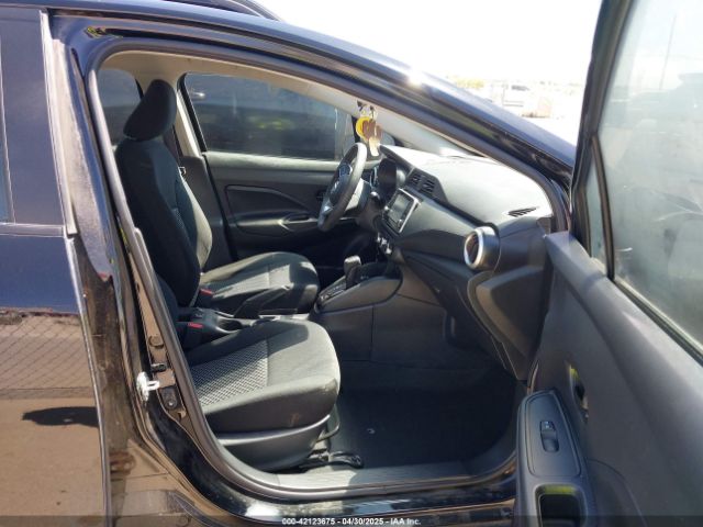 3N1CN8DV9ML921096 Nissan Versa