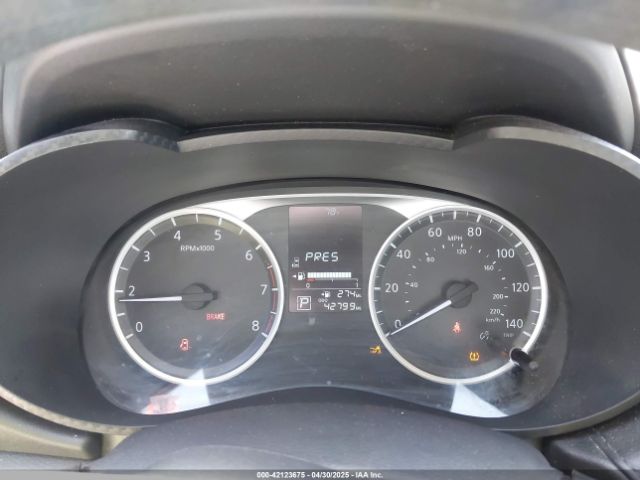 3N1CN8DV9ML921096 Nissan Versa