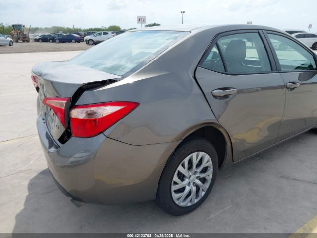 2T1BURHE8HC927623 Toyota COROLLA LE
