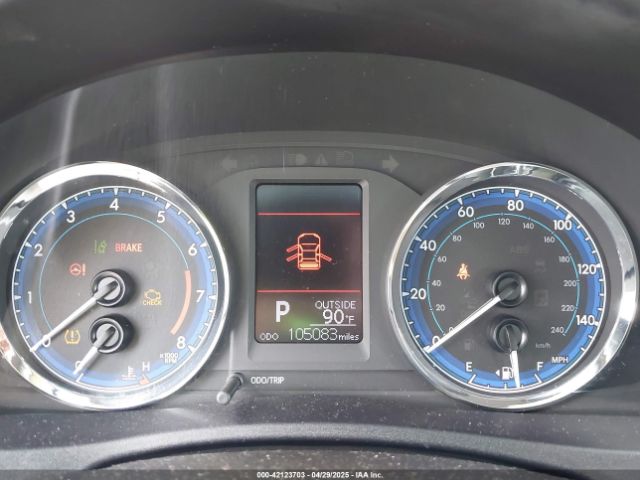 2T1BURHE8HC927623 Toyota COROLLA LE