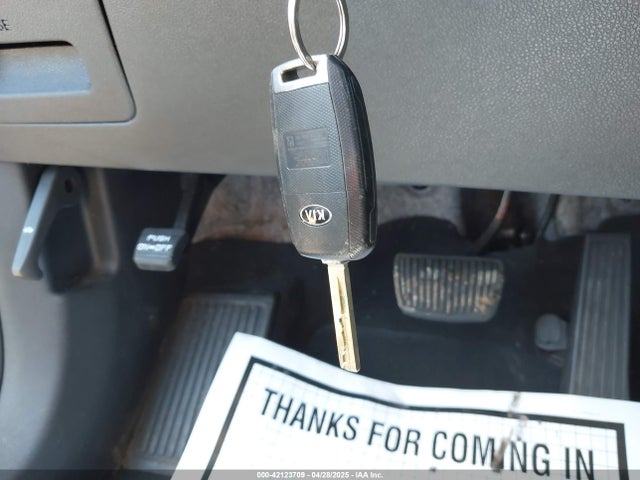 5XYPG4A39LG681123 KIA Sorento 2.4l Lx