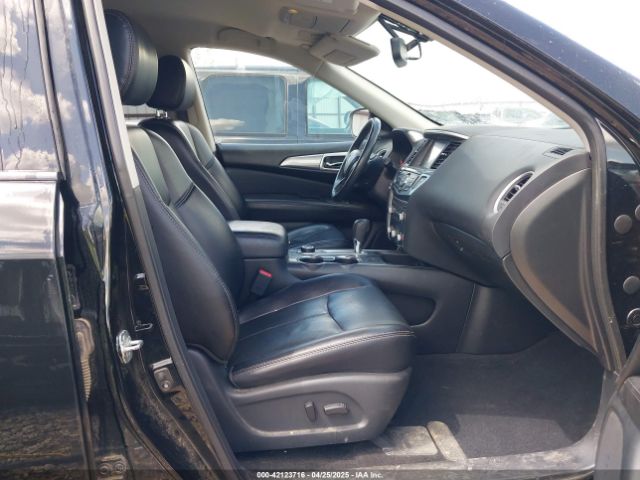 5N1DR2MM2JC655224 Nissan Pathfinder Sl