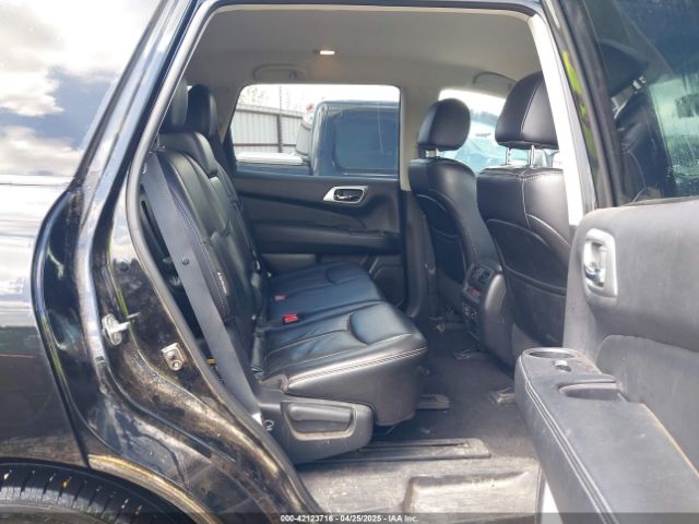 5N1DR2MM2JC655224 Nissan Pathfinder Sl