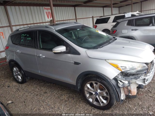 1FMCU0JX3EUE10090 Ford Escape Titanium