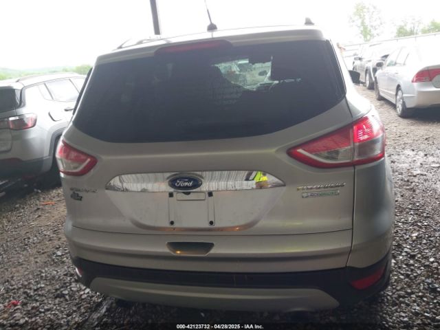 1FMCU0JX3EUE10090 Ford Escape Titanium