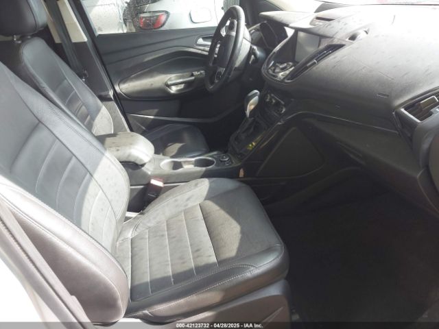 1FMCU0JX3EUE10090 Ford Escape Titanium