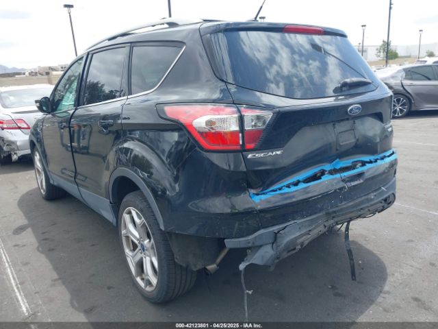1FMCU9J90HUD59304 Ford Escape Titanium