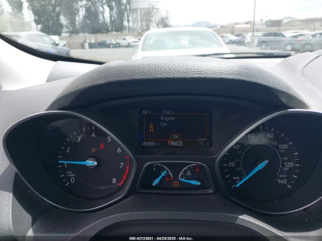 1FMCU9J90HUD59304 Ford Escape Titanium