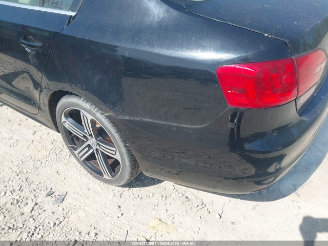 3VWD17AJ6EM285061 Volkswagen Jetta 1.8t Se