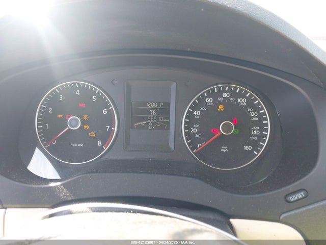 3VWD17AJ6EM285061 Volkswagen Jetta 1.8t Se