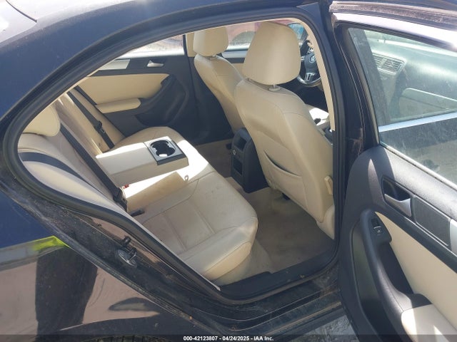 3VWD17AJ6EM285061 Volkswagen Jetta 1.8t Se