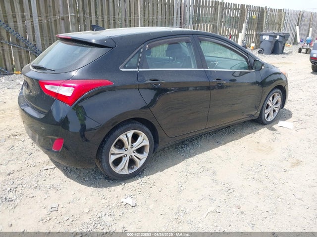 KMHD35LH5EU171894 Hyundai Elantra Gt Base W/blue