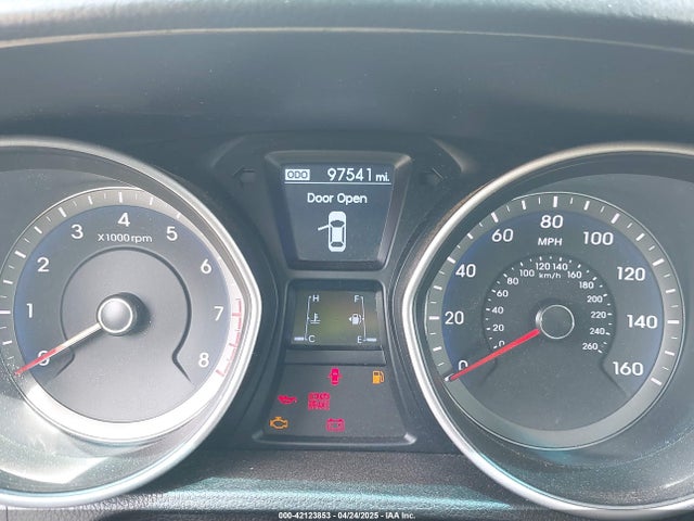 KMHD35LH5EU171894 Hyundai Elantra Gt Base W/blue
