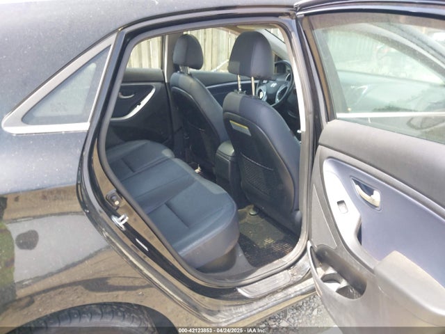 KMHD35LH5EU171894 Hyundai Elantra Gt Base W/blue