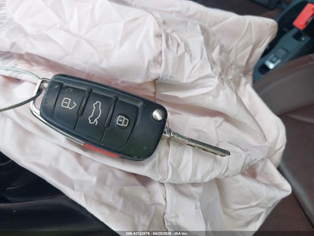 2016 AUDI Q3 WA1GFCFS1GR024881 Photo 10
