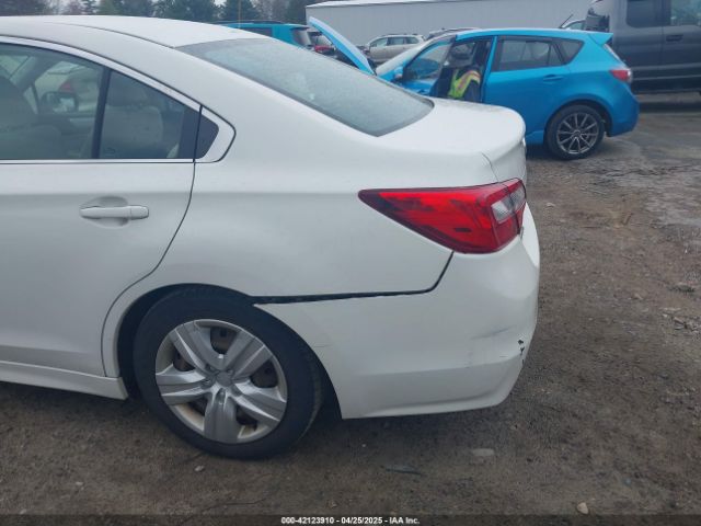 4S3BNAA69F3032911 Subaru Legacy 2.5i