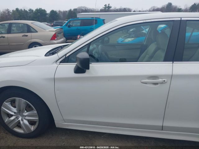 4S3BNAA69F3032911 Subaru Legacy 2.5i