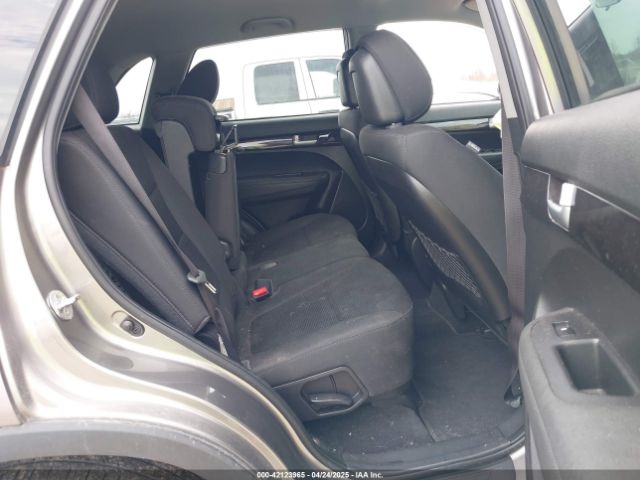 5XYKTCA66FG570155 KIA SORENTO LX