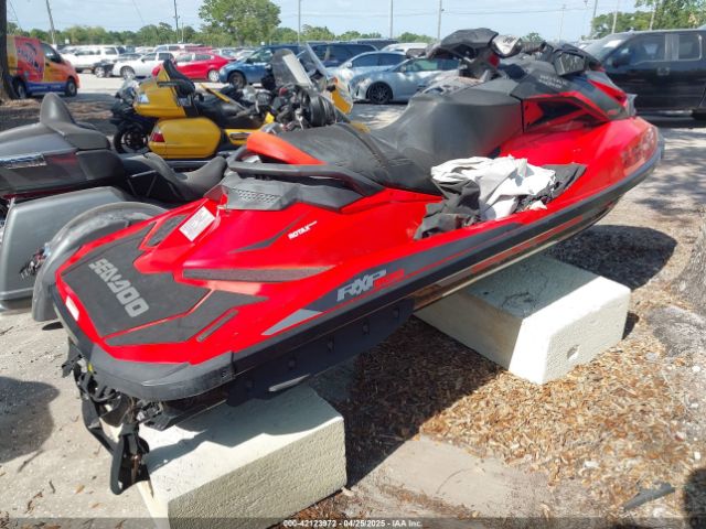 2017 SEADOO SEADOO YDV20237H617 Photo 3