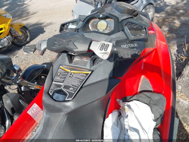 2017 SEADOO SEADOO YDV20237H617 Photo 4