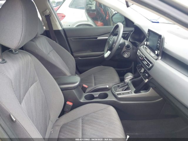 KNDEPCAA0M7045897 KIA Seltos Lx