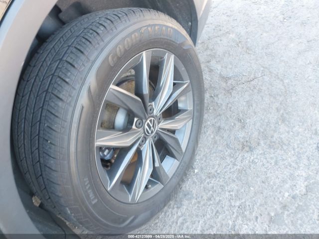 3VV2B7AX9NM138939 Volkswagen Tiguan 2.0t Se