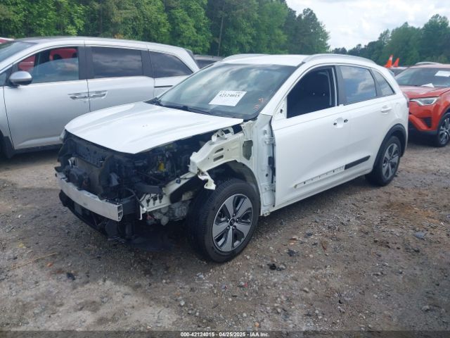 KNDCB3LCXH5074054 KIA NIRO LX