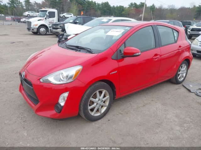JTDKDTB32F1098845 Toyota Prius C Three