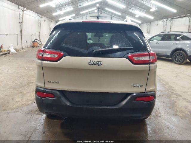 1C4PJMCB0EW291782 Jeep Cherokee Latitude