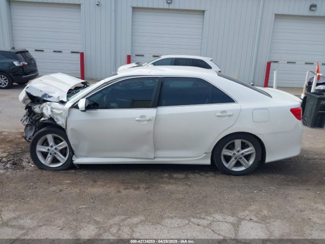 4T1BF1FK4EU405778 Toyota CAMRY SE