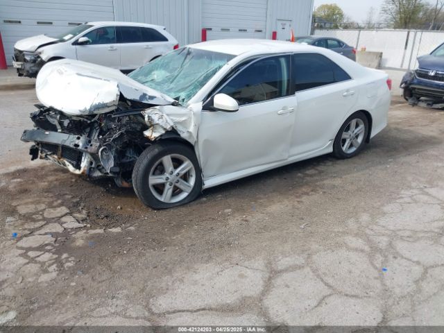 4T1BF1FK4EU405778 Toyota CAMRY SE