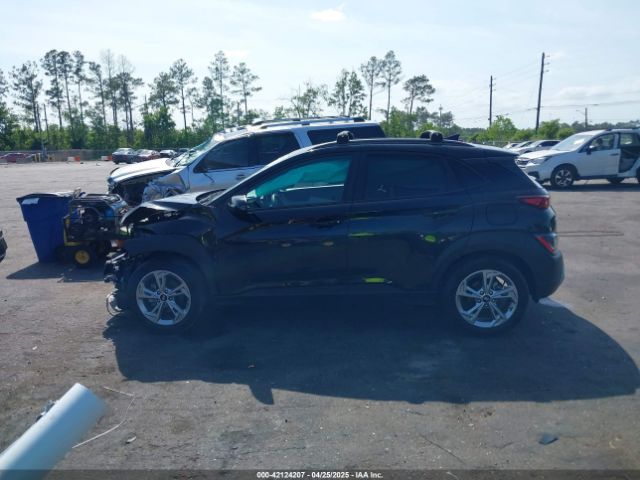 KM8K62AB1NU818769 Hyundai Kona Sel