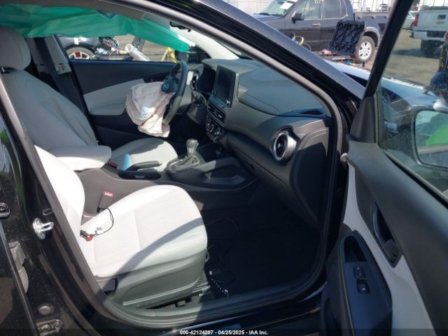 KM8K62AB1NU818769 Hyundai Kona Sel
