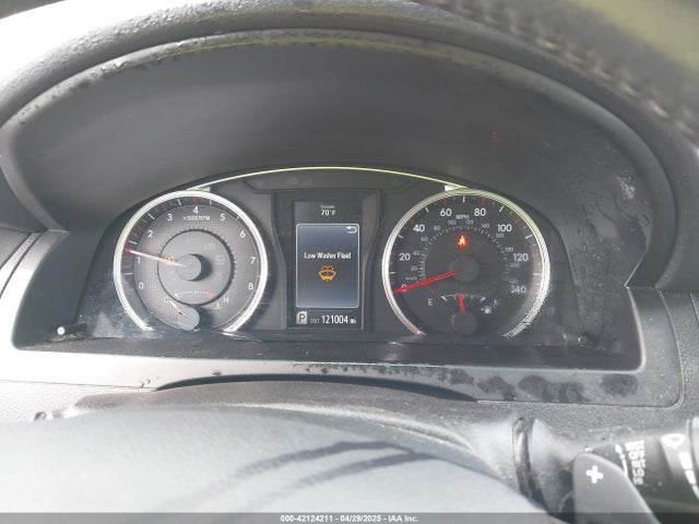 4T1BF1FK9HU330032 Toyota CAMRY SE