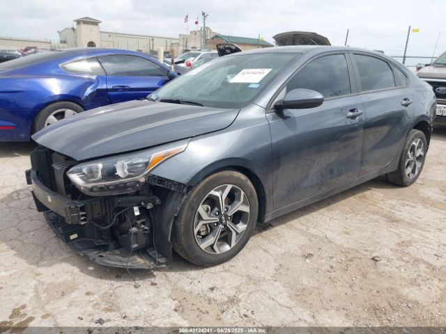 3KPF24AD8ME404965 KIA Forte Lxs