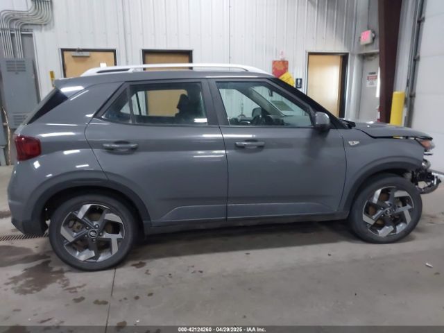 KMHRC8A34LU016992 Hyundai Venue Sel