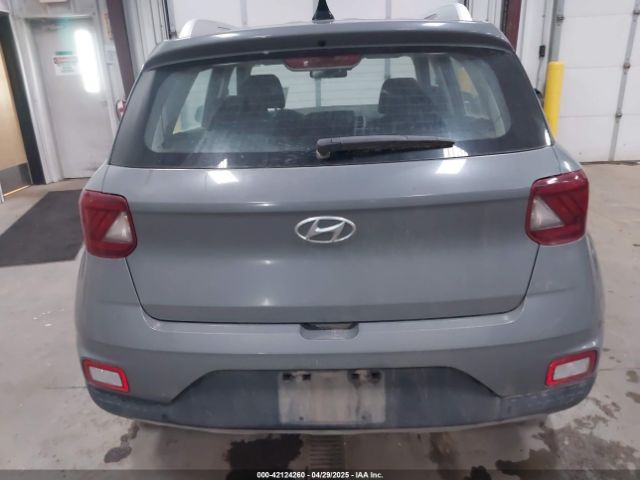 KMHRC8A34LU016992 Hyundai Venue Sel