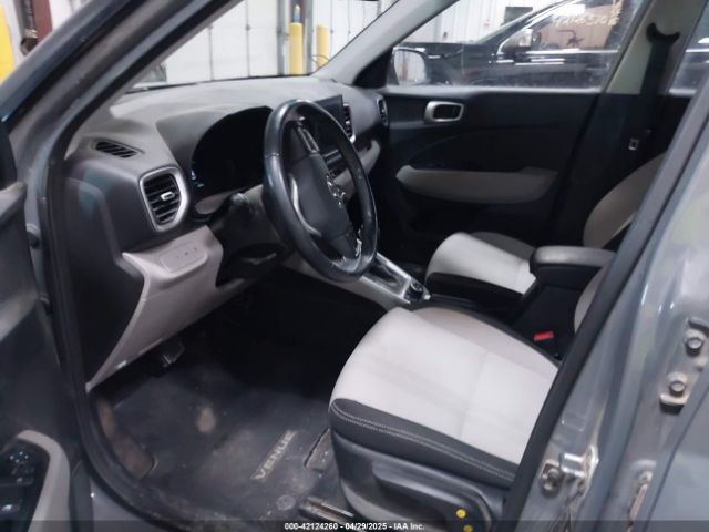 KMHRC8A34LU016992 Hyundai Venue Sel