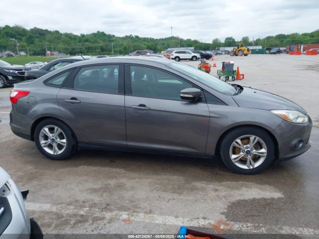 1FADP3F29EL371547 Ford FOCUS SE