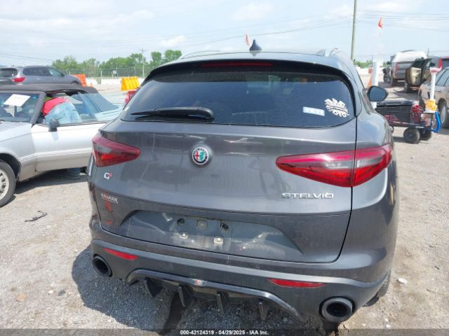 ZASFAKAN8J7B93267 Alfa Romeo Stelvio Awd