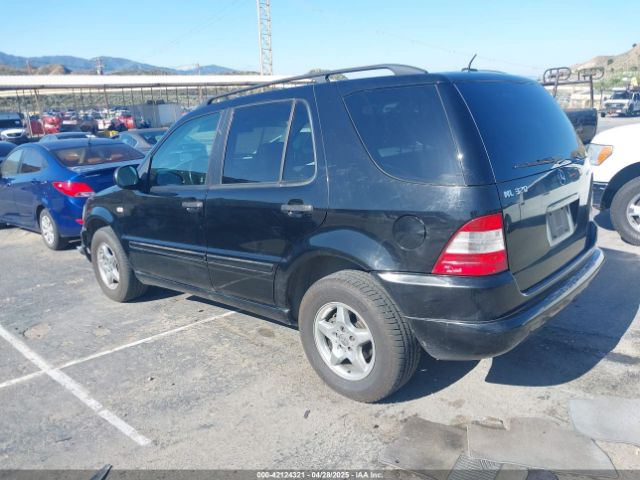 2001 MERCEDES-BENZ ML 320 4JGAB54E01A272539 Photo 2