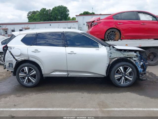 5N1BT3CA3NC716219 Nissan Rogue Sl Fwd