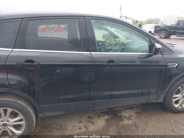 1FMCU0GD8KUA39792 Ford ESCAPE SE