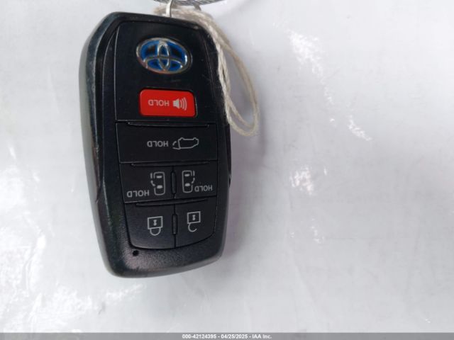 2022 TOYOTA SIENNA 5TDJRKEC8NS135921 Photo 10