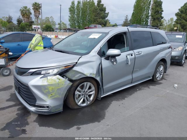 2022 TOYOTA SIENNA 5TDJRKEC8NS135921 Photo 1