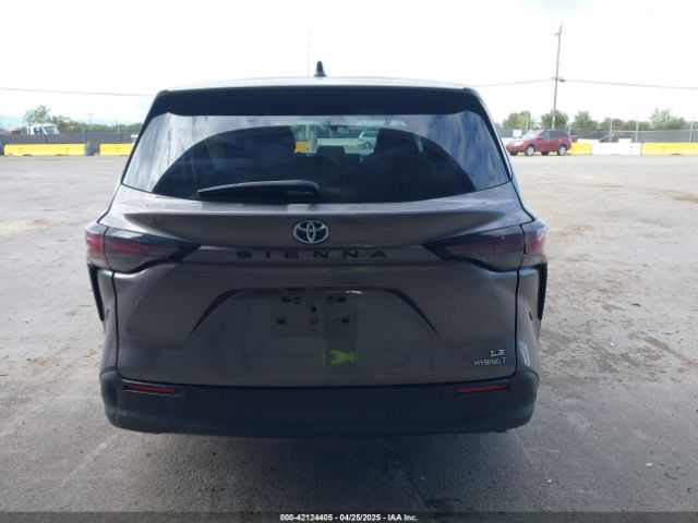5TDKRKEC6PS157598 Toyota SIENNA LE
